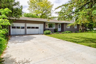 4014 Aplin Rd, Ames, IA 50014