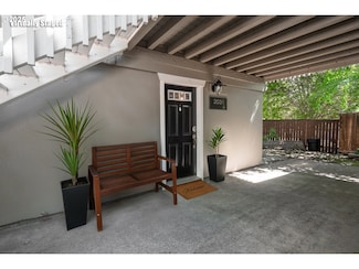 2031 W 14th Place, Eugene, OR 97402