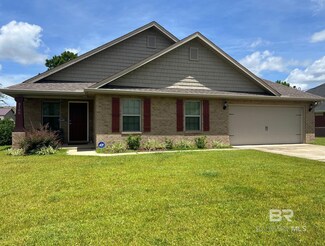 3108 Pinewood Cir, Lillian, AL 36549