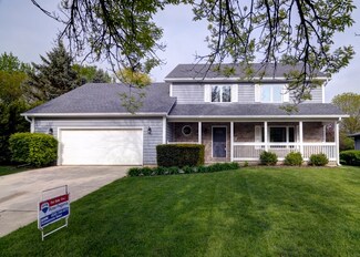 63 Briargate Cir, Sugar Grove, IL 60554