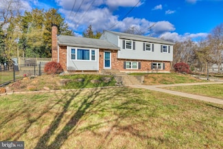 6 Van Gogh Ct, Ewing, NJ 08618