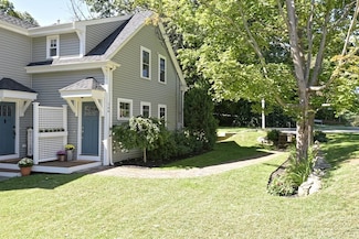 166 Southville Rd Unit B, Southborough, MA 01772