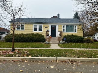 702 Knickerbocker Dr, Watertown, NY 13601