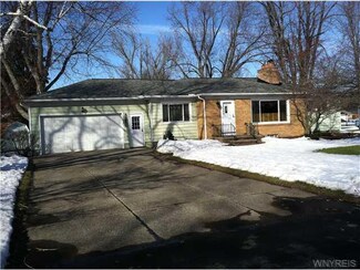 8260 Ericson Dr, Buffalo, NY 14221