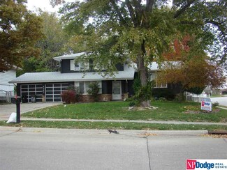 4847 S 102nd St, Omaha, NE 68127