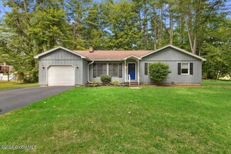 100 Traver Rd, Gansevoort, NY 12831