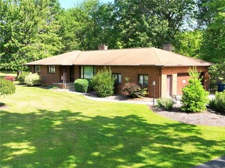 1379 Wilson Sharpsville Rd, Cortland, OH 44410