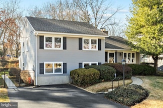1114 Concord Dr, Haddonfield, NJ 08033