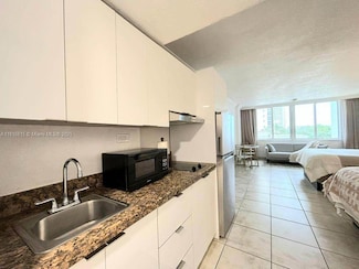 19201 Collins Ave Unit 303, Sunny Isles Beach, FL 33160
