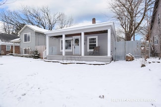 1012 Hazen St SE, Grand Rapids, MI 49507