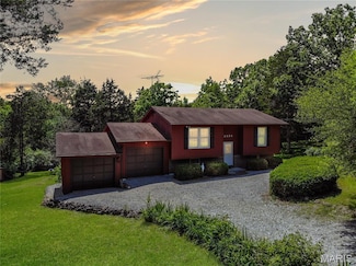 2826 Meyer Rd, Festus, MO 63028