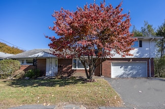 81 Esther Ave, Waterbury, CT 06708