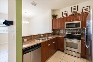 2935 SE 1st Dr Unit 21, Homestead, FL 33033
