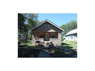 5736 Forest Ave, Kansas City, MO 64110