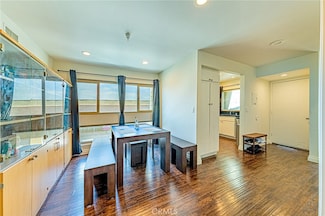 5401 Twin Lakes Dr, Cypress, CA 90630