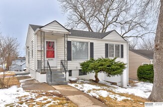 8045 Maywood St, Omaha, NE 68127