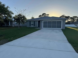 425 NW Hutchins St, Port Saint Lucie, FL 34983