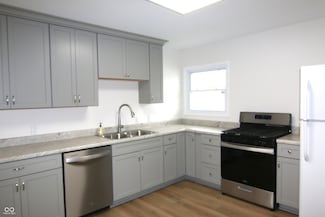 1021 Harney Dr, Lebanon, IN 46052