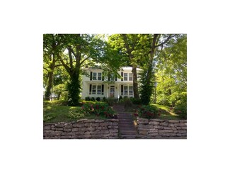 639 Cherry St, Weston, MO 64098