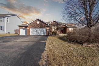 13181 Springhill Dr, Winnebago, IL 61088