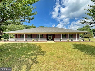 6225 Nicole Dr, Saint Leonard, MD 20685