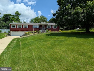 110 Watson Ln, New Bloomfield, PA 17068