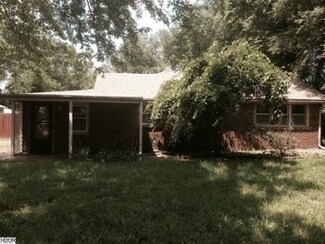 1600 W Blanchard Ave, South Hutchinson, KS 67505
