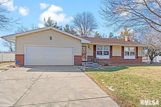 3101 Temple Dr, Springfield, IL 62704