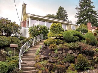 3051 36th Ave W, Seattle, WA 98199