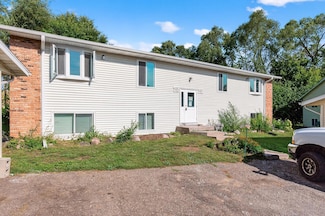 1761 8th Ave, Newport, MN 55055