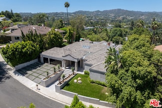 4423 Bergamo Dr, Encino, CA 91436