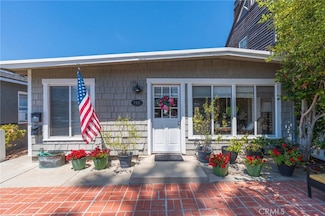 711 Goldenrod Ave, Corona Del Mar, CA 92625