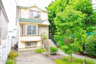 112 Dehart Ave, Staten Island, NY 10303