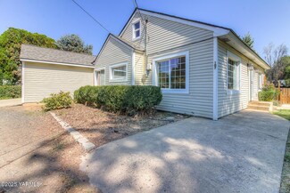 107 N 34th St, Yakima, WA 98901