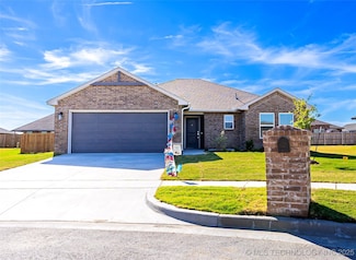 1318 E 149th Place S, Glenpool, OK 74033