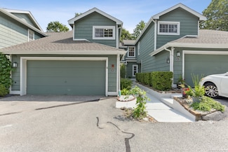 48 Spyglass Cir, Groton, CT 06340
