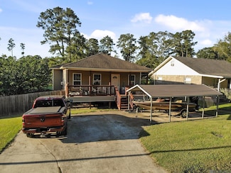 32505 Cynthia Dr, Denham Springs, LA 70706