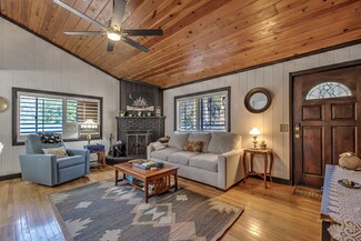 26695 Lake Ln, Idyllwild-Pine Cove, CA 92549