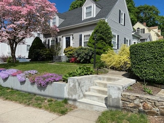 398 Gaskill St, Woonsocket, RI 02895