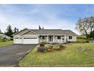 10764 Wiseacre Ln NE, Aurora, OR 97002