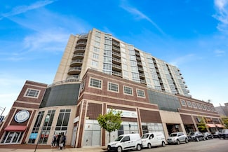 1134 W Granville Ave Unit 820, Chicago, IL 60660