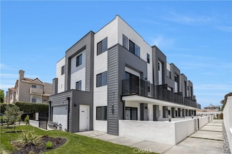 1715 W 149th St Unit E, Gardena, CA 90247