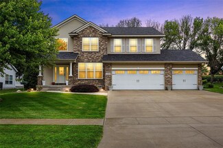 2520 Grey Wolf, Hiawatha, IA 52233