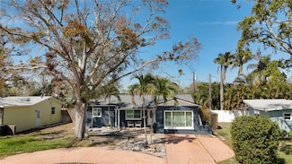 1859 Oklahoma Ave NE, Saint Petersburg, FL 33703