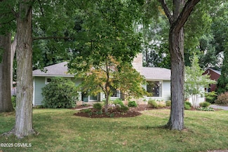 620 Ikeler St, Lewisburg, PA 17837