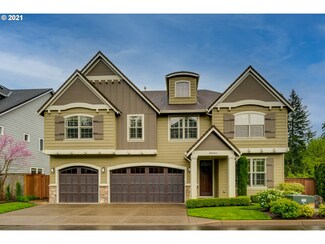 19666 Suncrest Dr, West Linn, OR 97068