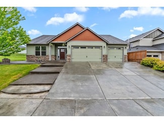 834 N 13th Place, Ridgefield, WA 98642