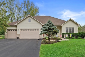 1010 Marti Ct, Silver Lake, WI 53170