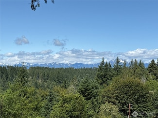 31 NE Sail Loft Ct, Belfair, WA 98528