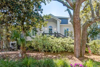 509 W Beach Ct, Folly Beach, SC 29439